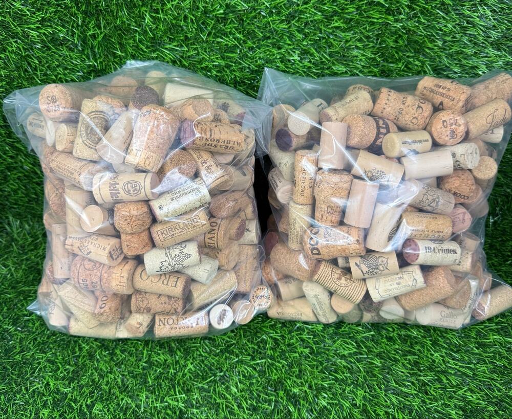 411 Used Wine Corks Bulk Lot Assorted Natural Synthetic Crafts Wedding Decor DIY